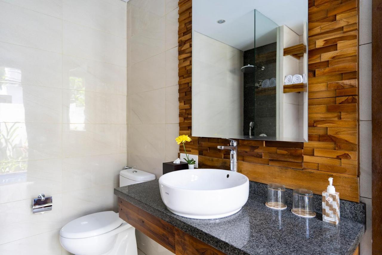 The Calna Villa Bali Kuta Lombok Buitenkant foto